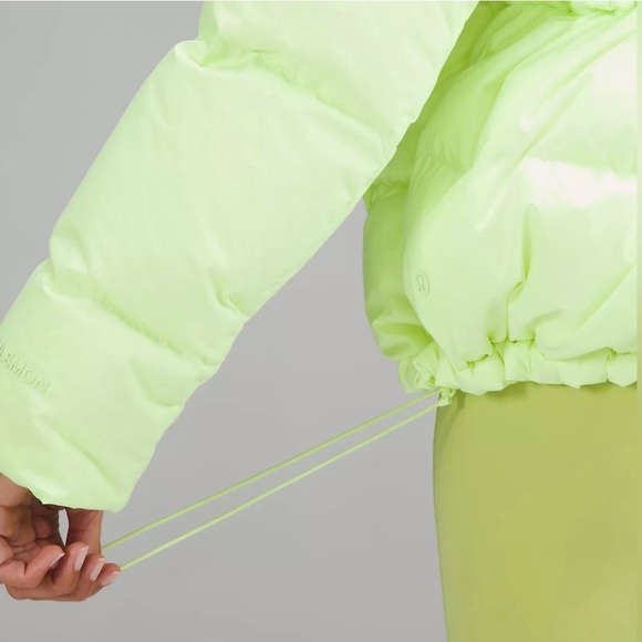 💚NEW LULULEMON WUNDER PUFF JACKET - Picture 6 of 10